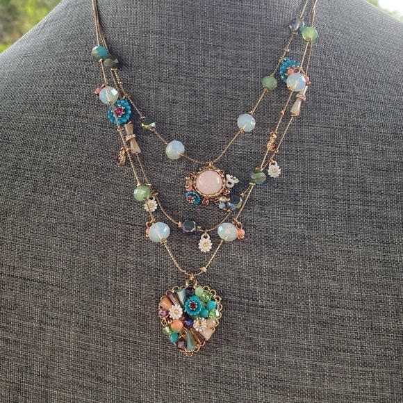 Betsey Johnson Woven Mixed Multi Strands Colored Bead Flower Heart Necklace - Picture 1 of 13